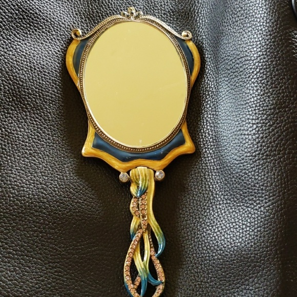 Antique elaborate handheld mirror - Picture 8 of 8